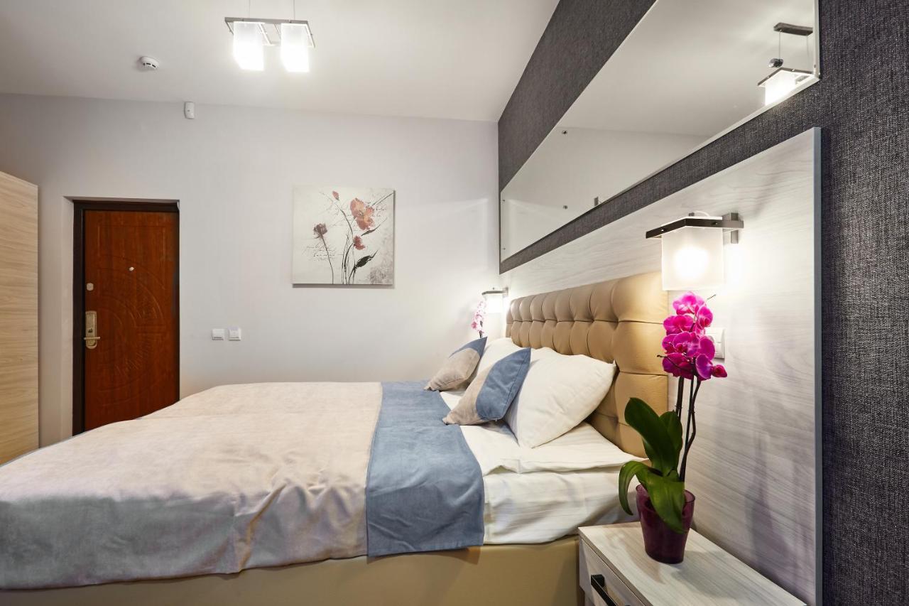 Antares Apart Hotel Lviv Extérieur photo